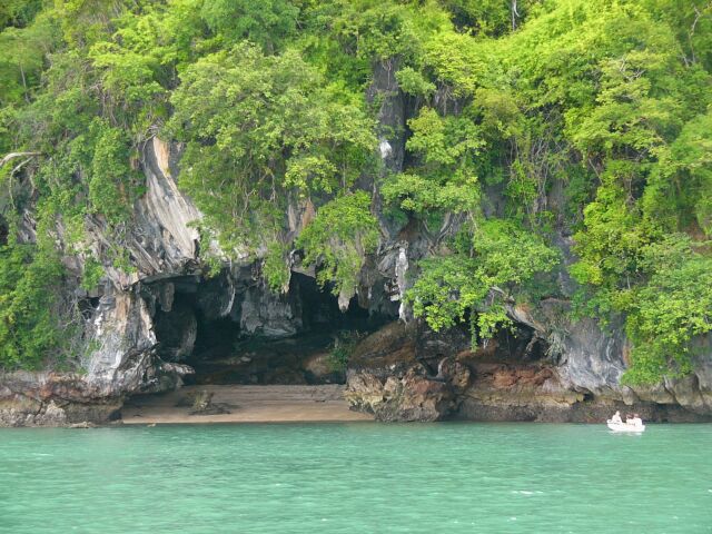 Ko Phanak Cave